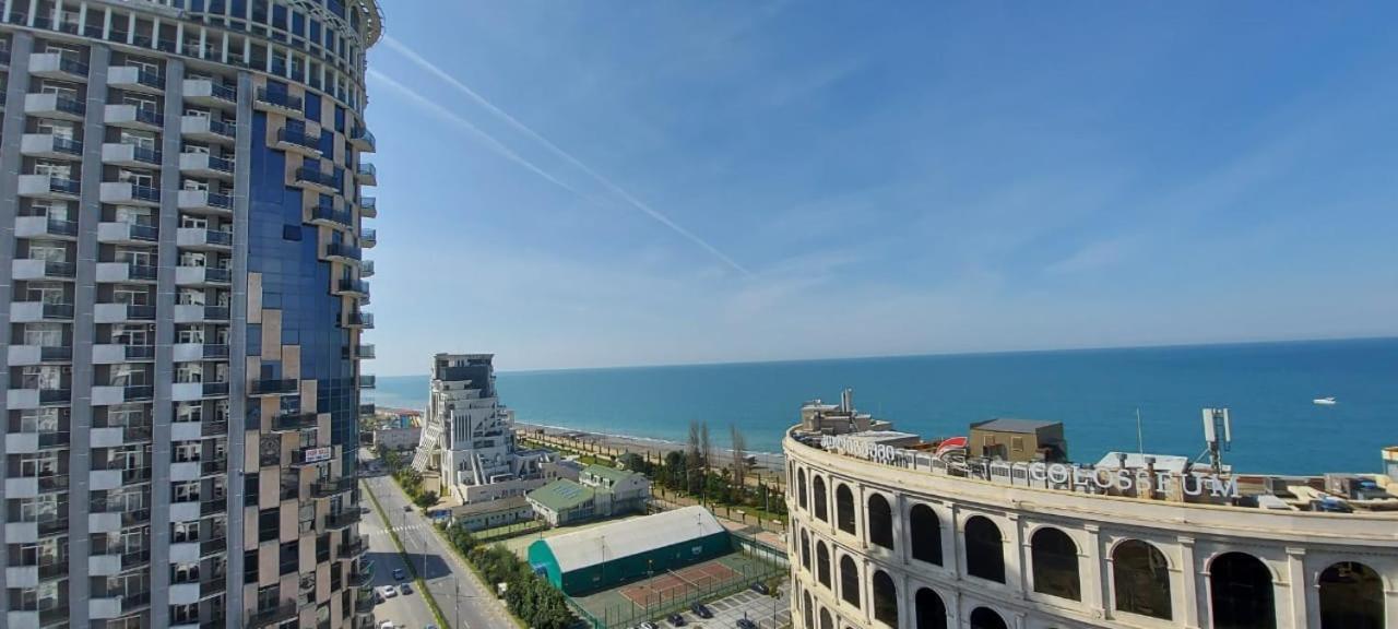 Elite Apartment In Orbi Sea Tower Batumi Exterior foto