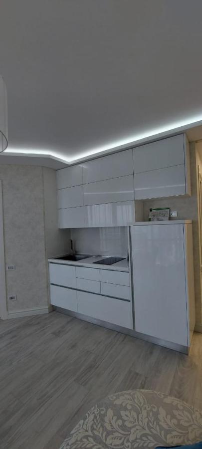 Elite Apartment In Orbi Sea Tower Batumi Exterior foto