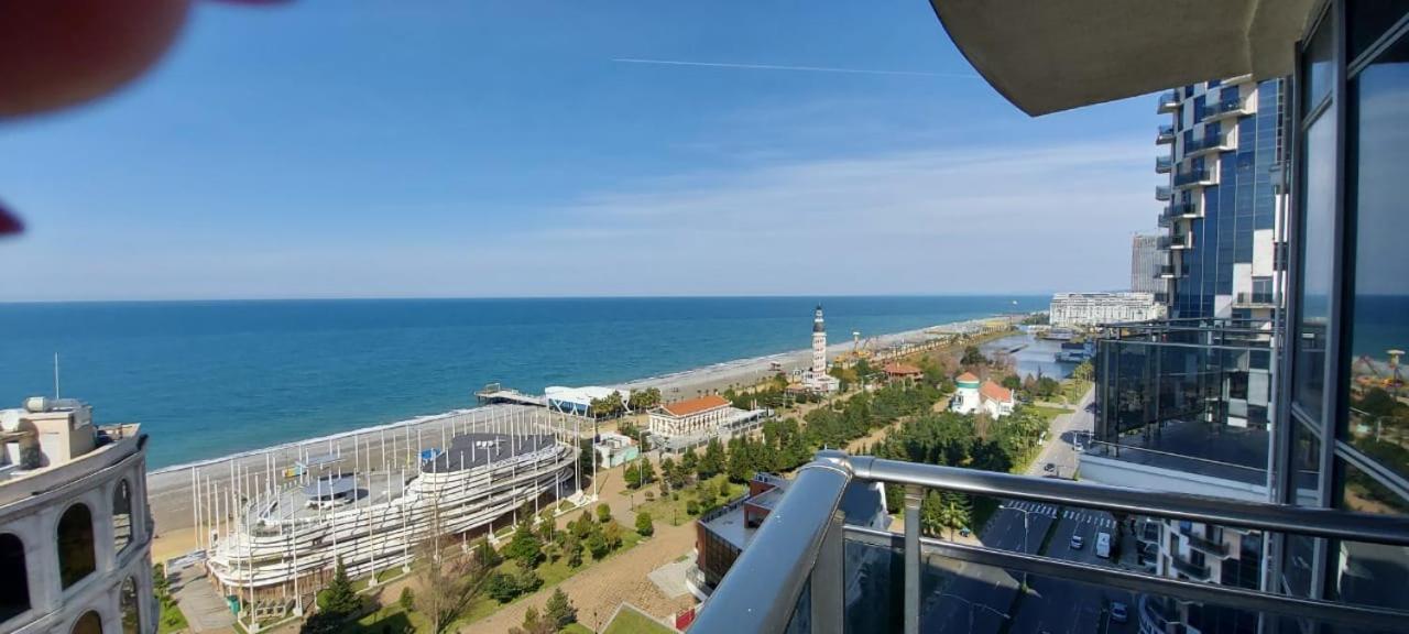 Elite Apartment In Orbi Sea Tower Batumi Exterior foto